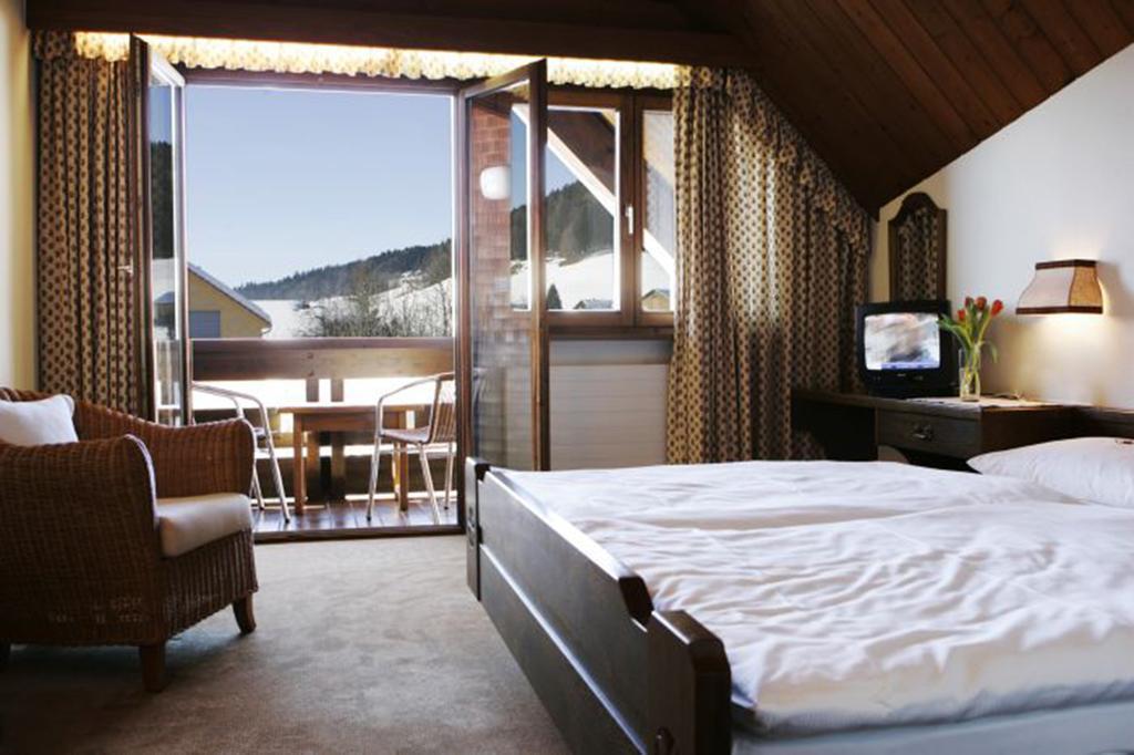 Hotel Gasthof Krone Hittisau Quarto foto