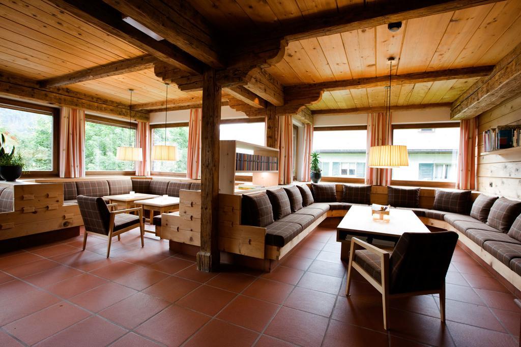 Hotel Gasthof Krone Hittisau Exterior foto